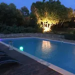 Des Chenes Bed & Breakfast 3*