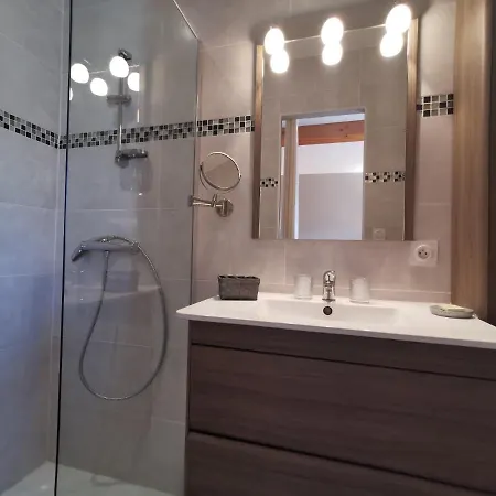 Bed & Breakfast Des Chenes Vacquieres (Herault)