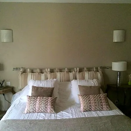 Des Chenes Bed & Breakfast Vacquieres (Herault)